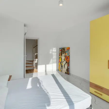 Elegant With Shared Pool Apartamento