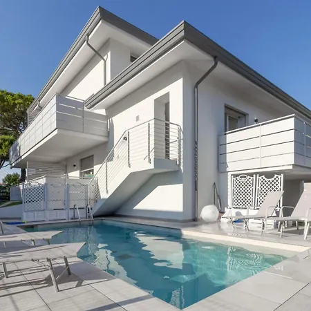 Elegant With Shared Pool Apartamento *